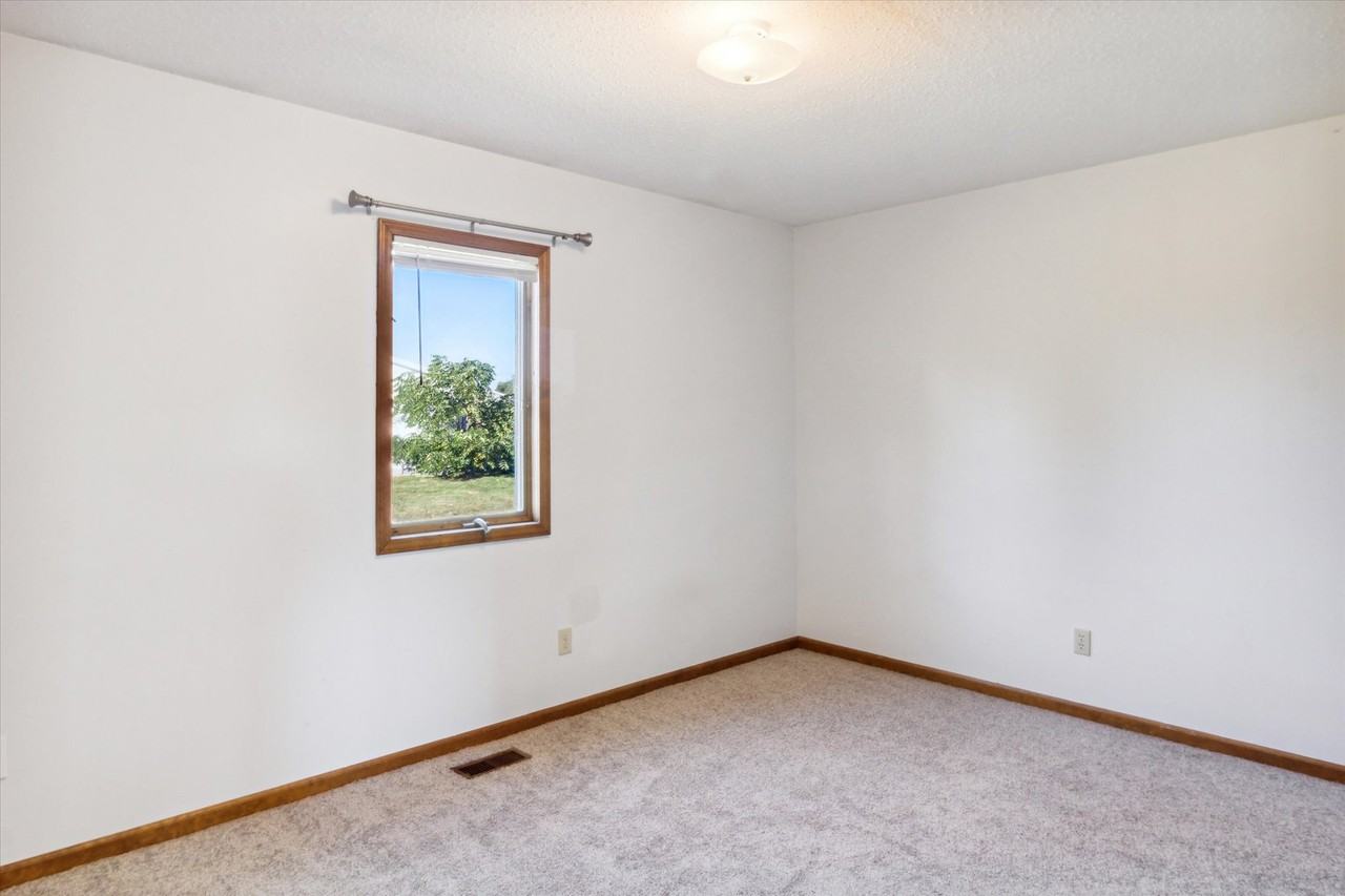 3436 S East St - Photo 3 of 5