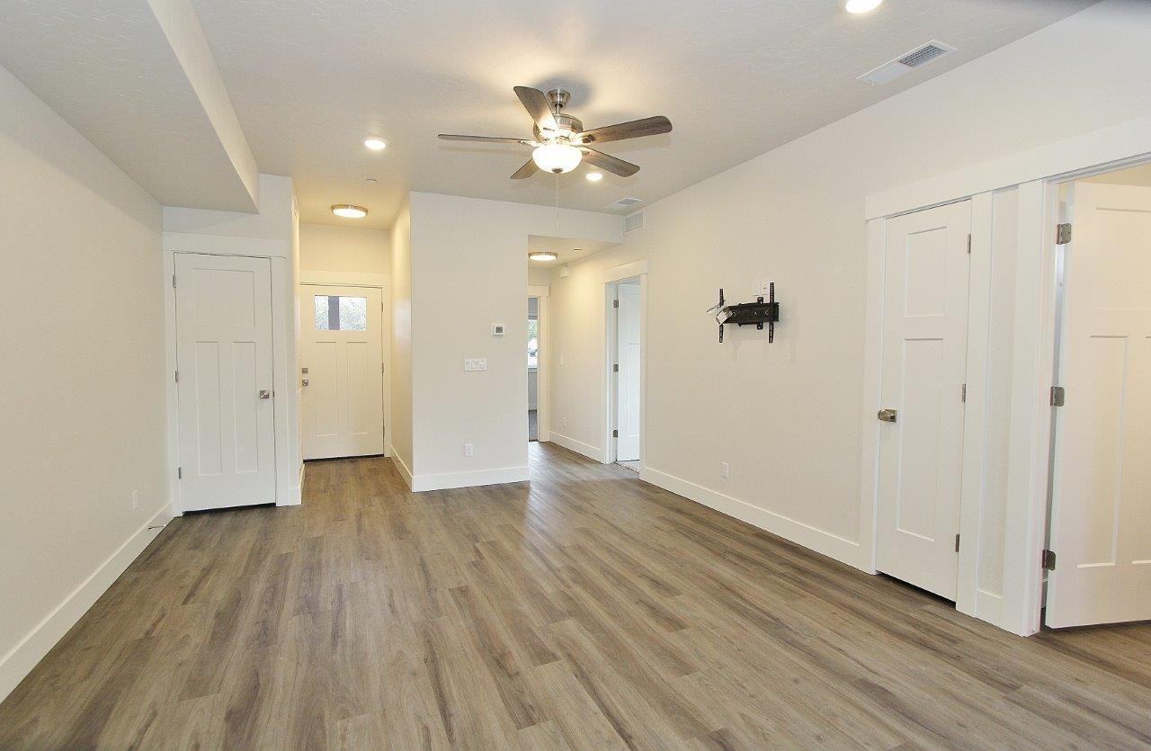 801 S Sub Station Rd #7 - Photo 3 of 23