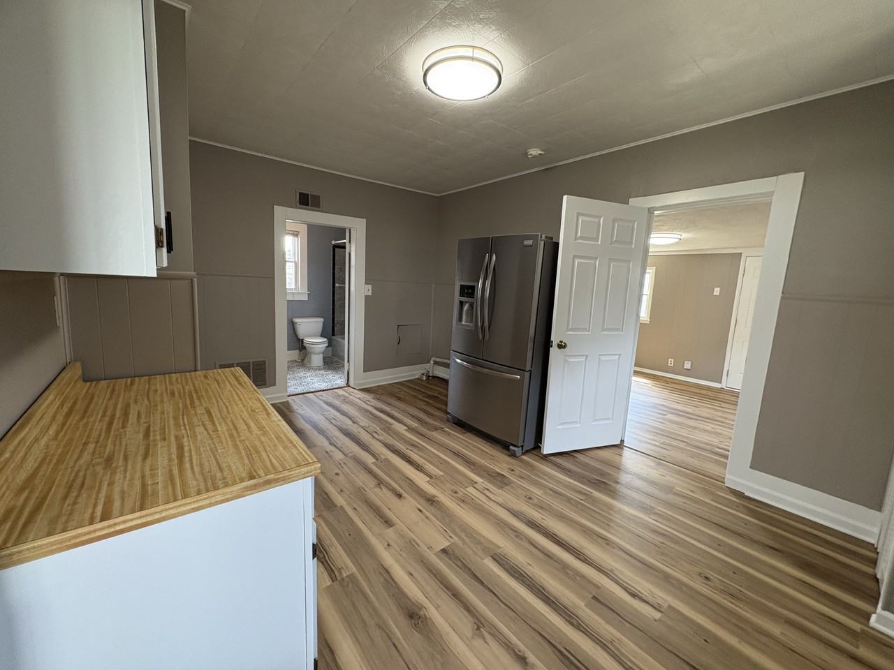 645 Forest Ave - Photo 6 of 25