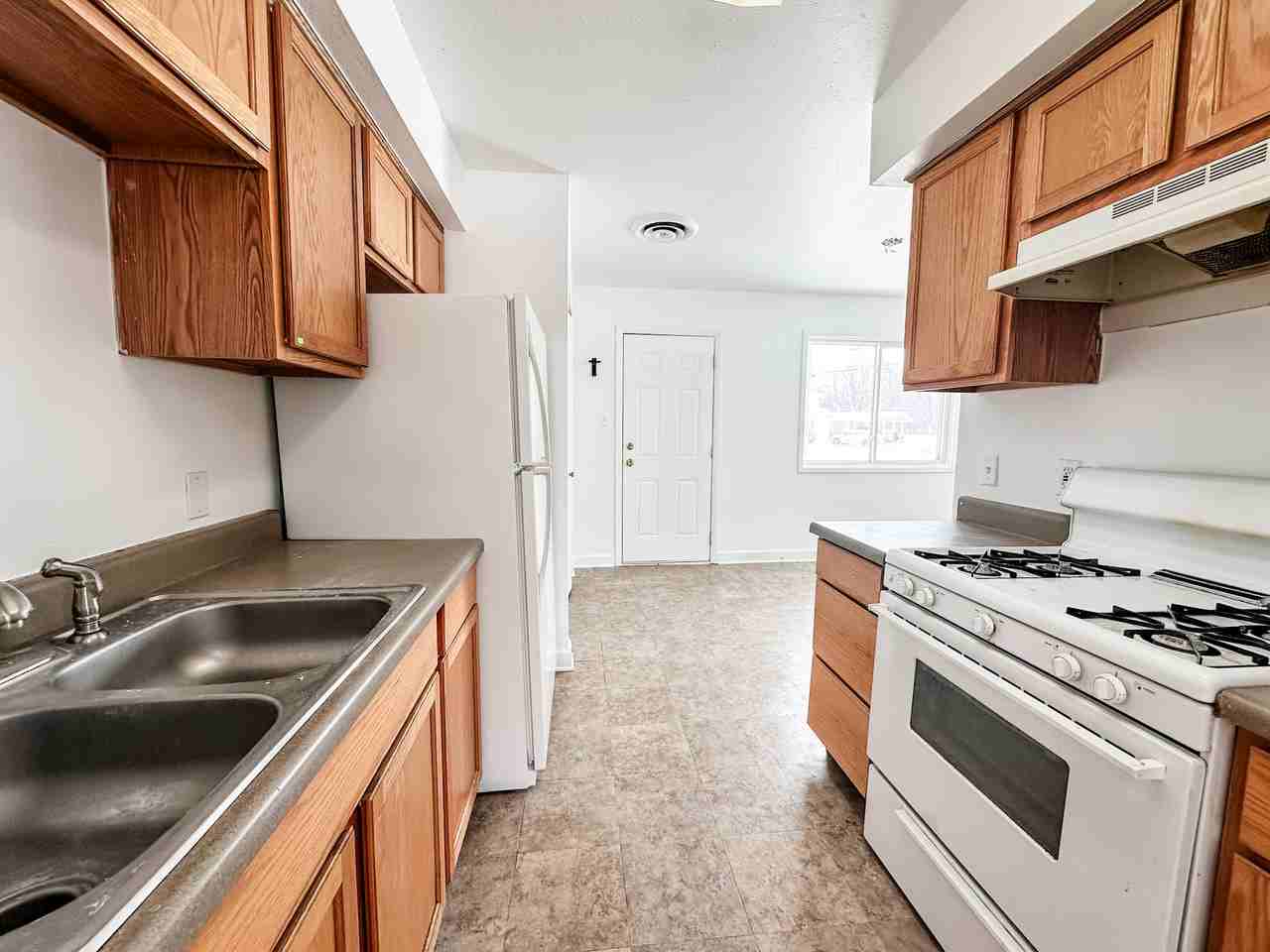 41026 Gunter Ct - Photo 6 of 14