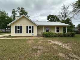 featured image of 909 Yorktown Rd