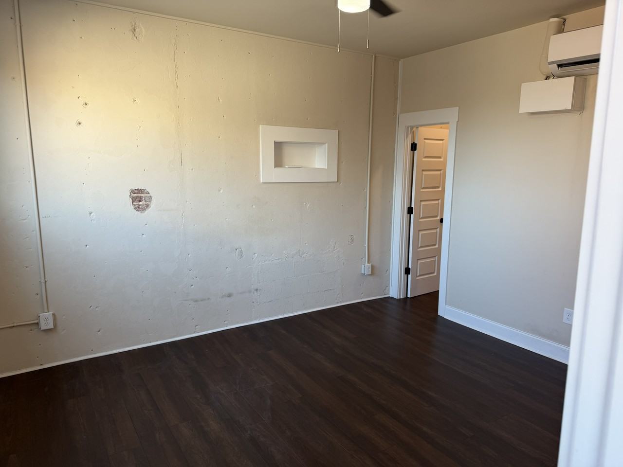 128 N Main St - Photo 6 of 13