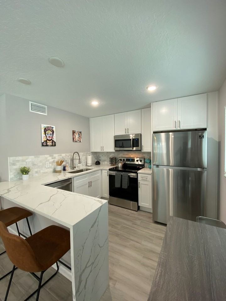 1600 8th St #205 - Photo 4 of 14