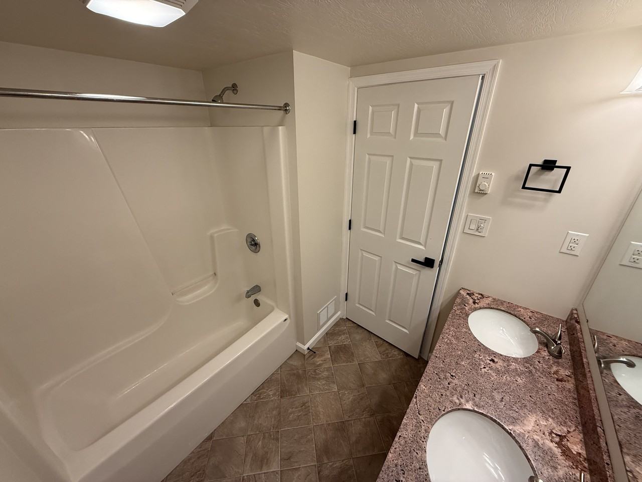 30 Country Aire Ln #4 - Photo 6 of 12