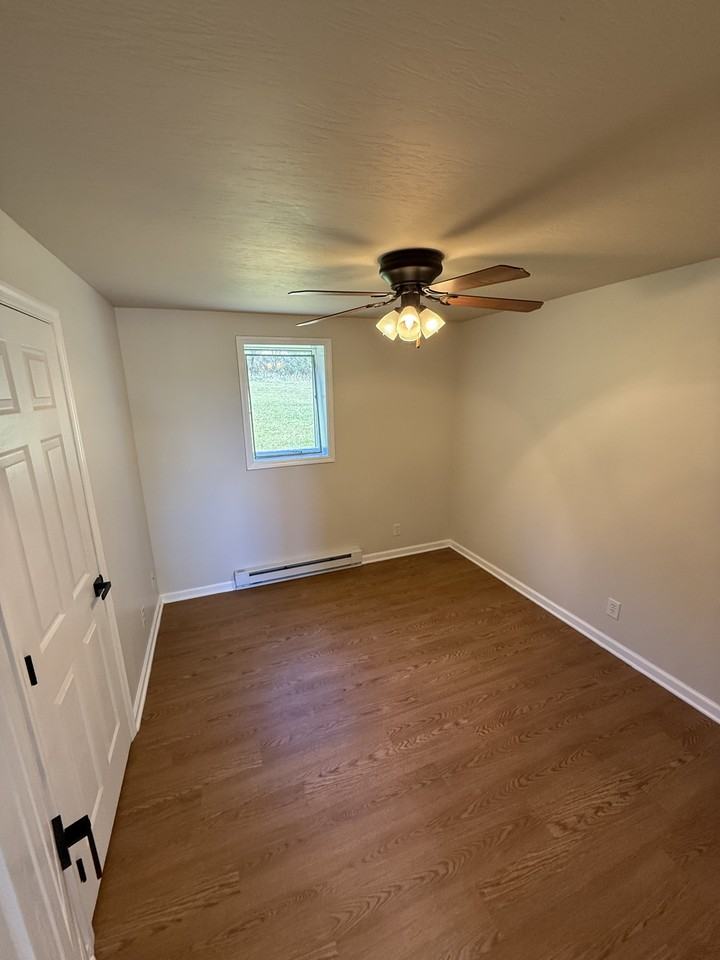 30 Country Aire Ln #4 - Photo 7 of 12