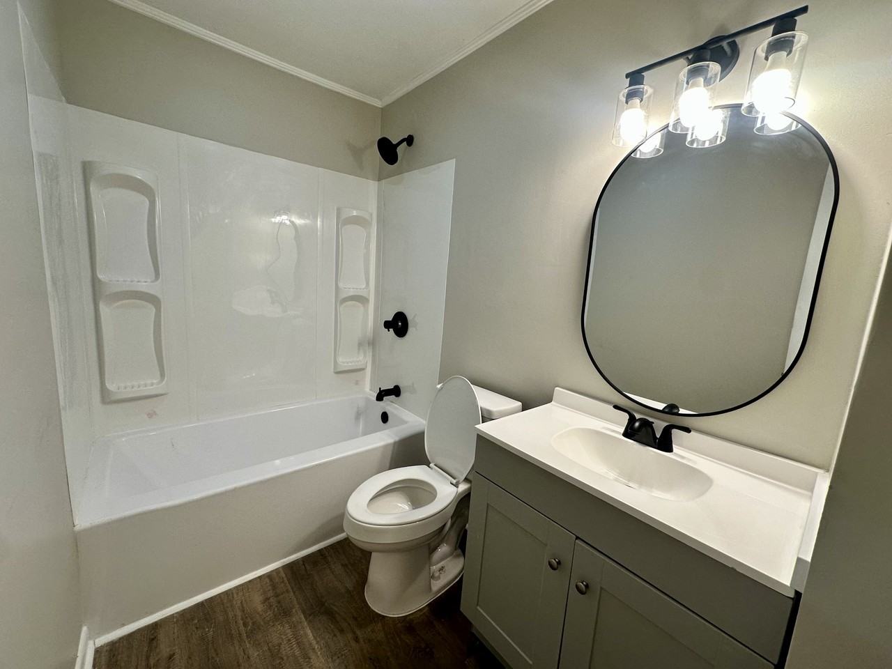 135 Maple St - Photo 7 of 11