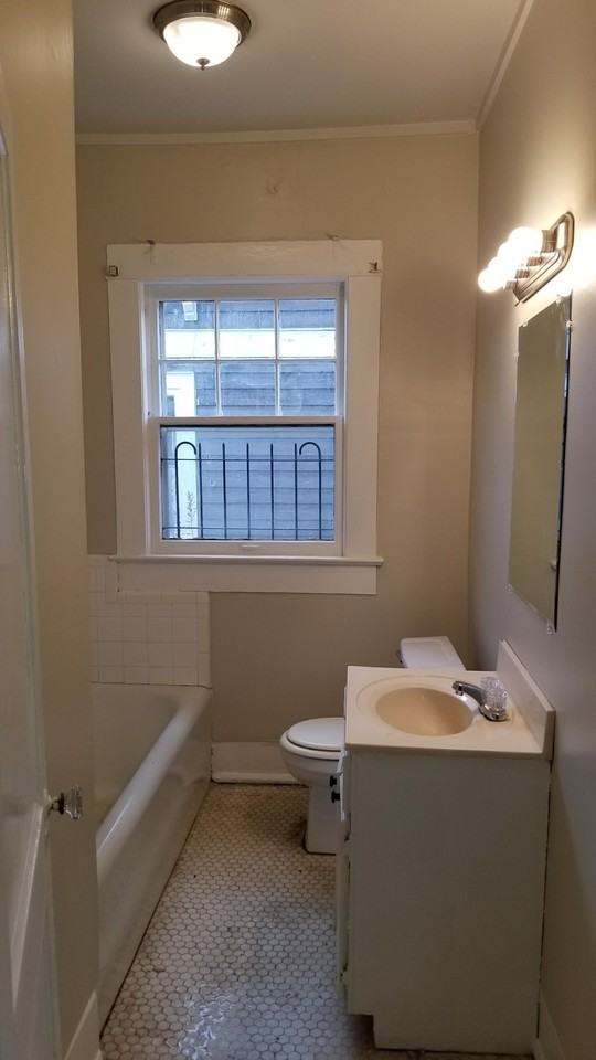 1714 Dartmouth Ave - Photo 3 of 11