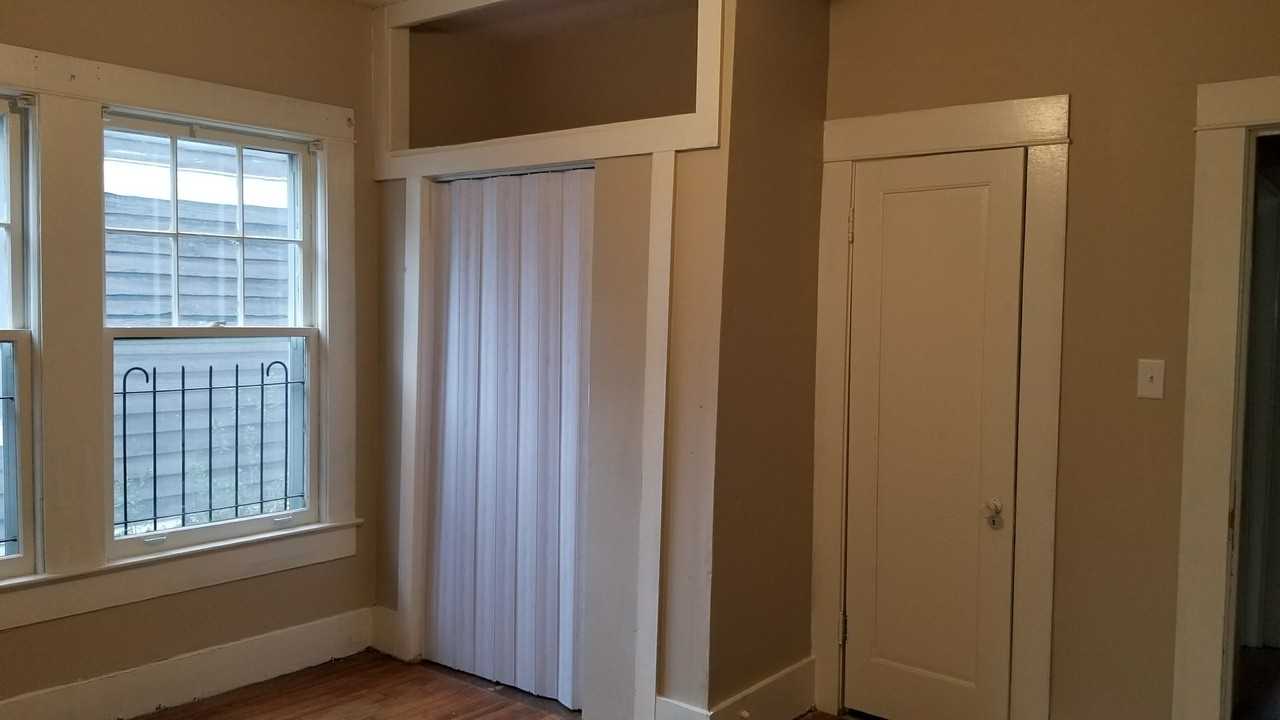 1714 Dartmouth Ave - Photo 4 of 11