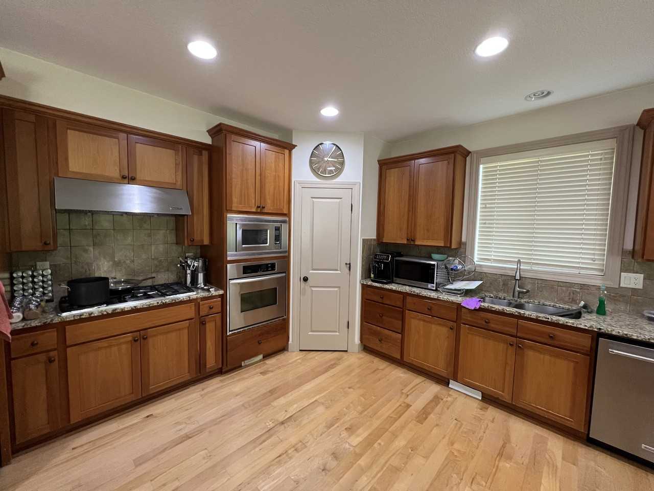 17560 Sw Keystone Ct - Photo 6 of 15