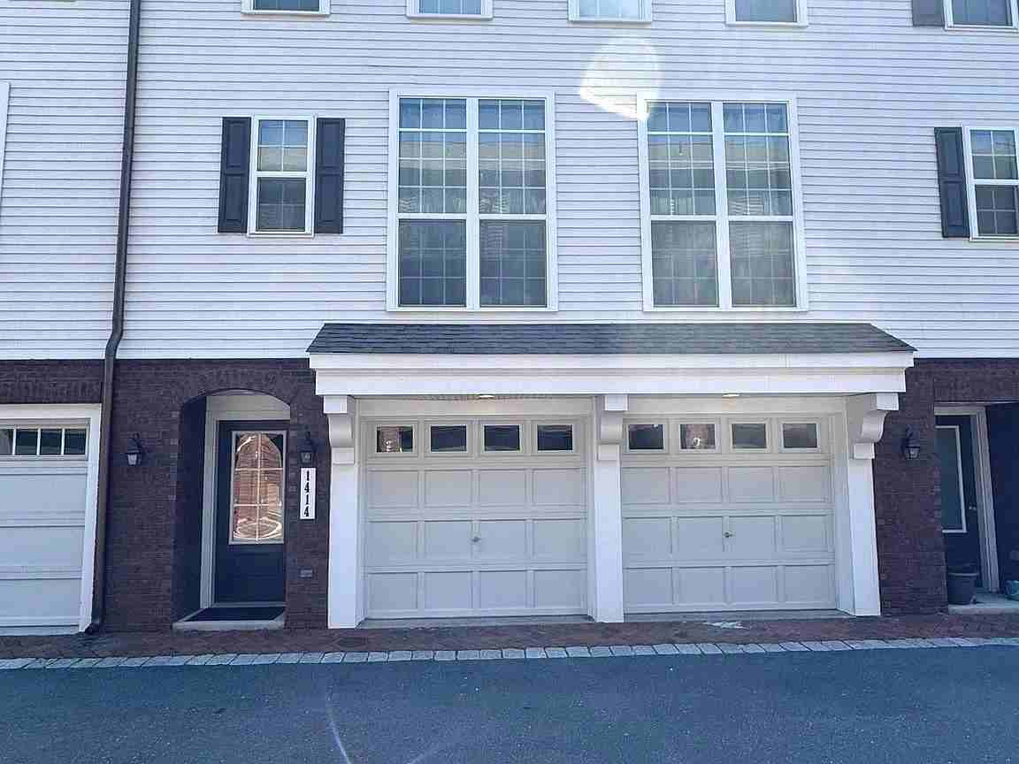 1414 Benton Way - Photo 2 of 2