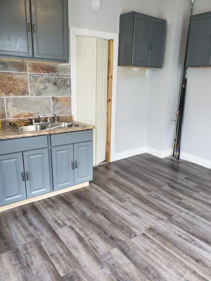 5956 S Green St #2 - Photo 6 of 11