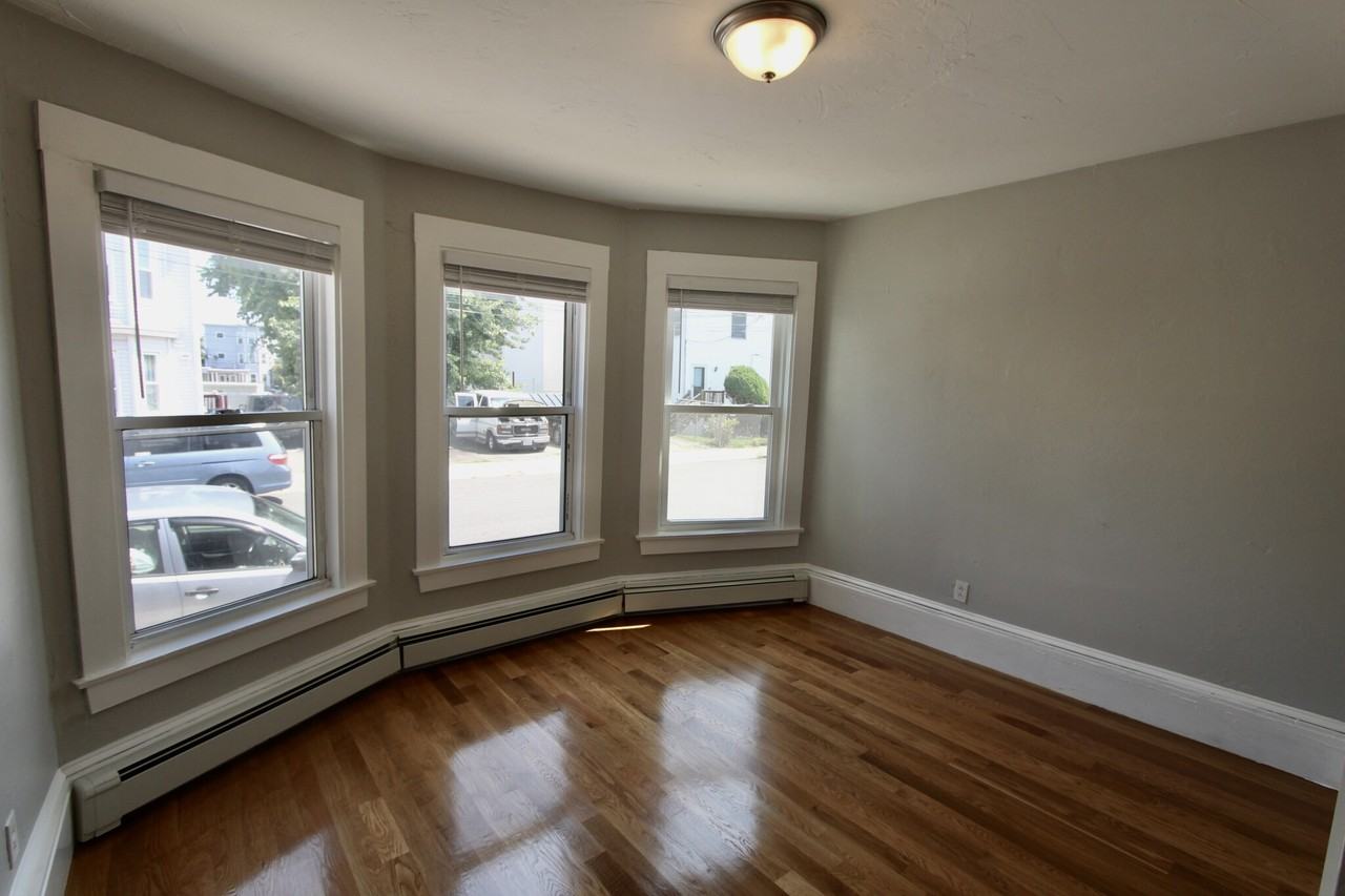 4 Sheridan St #1 - Photo 7 of 9