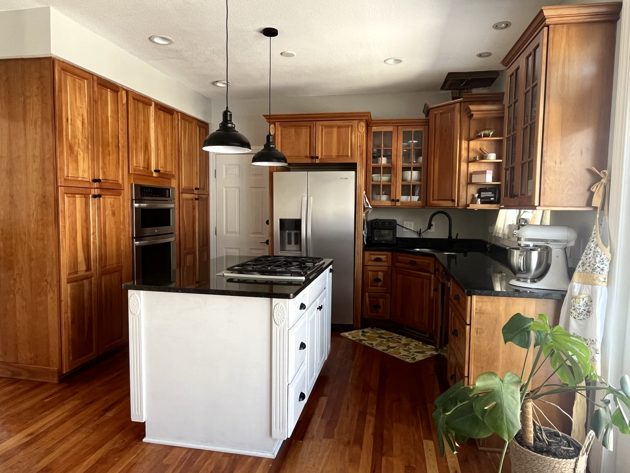 17093 Isleton Ave - Photo 2 of 29