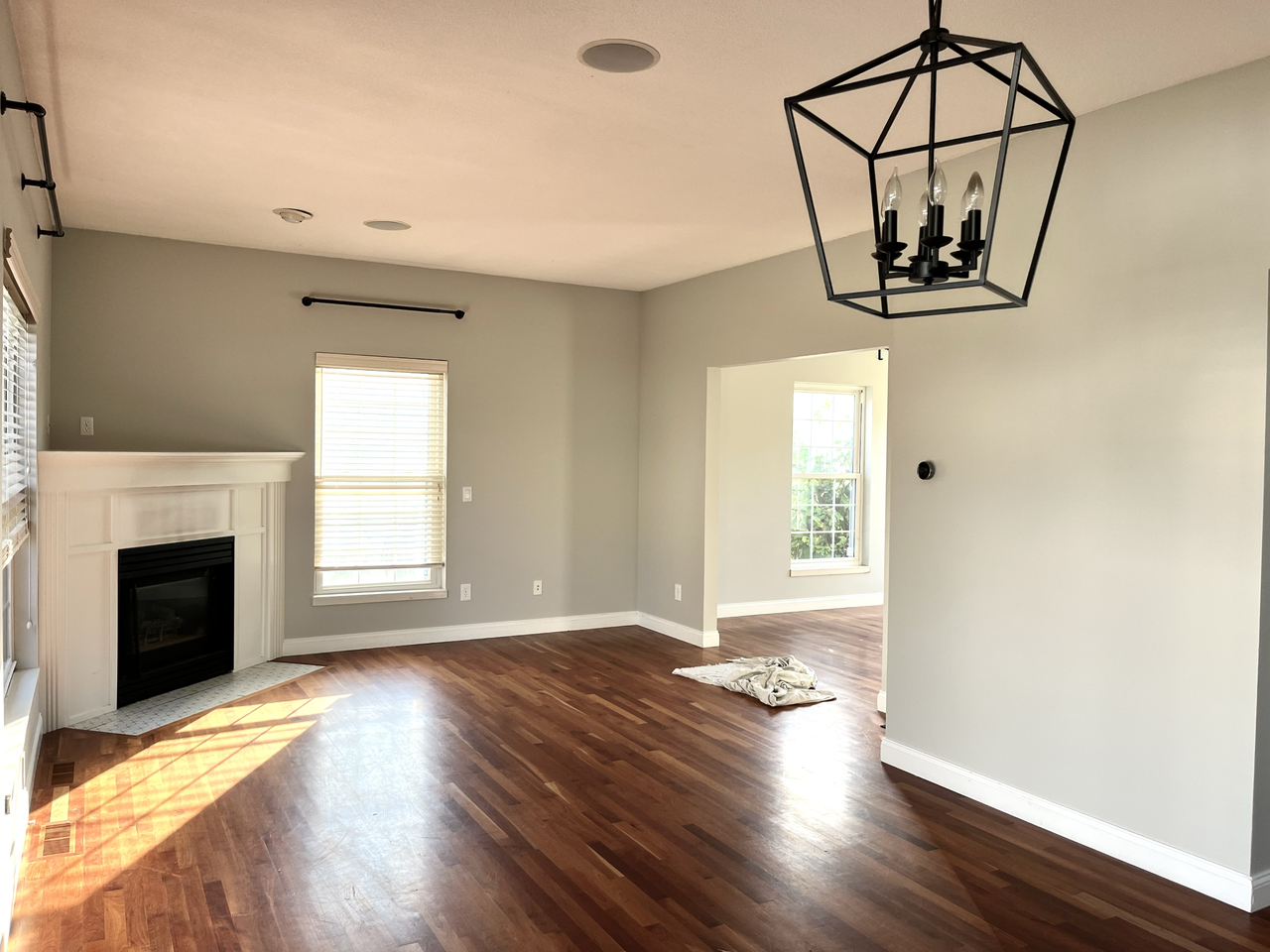 17093 Isleton Ave - Photo 4 of 29