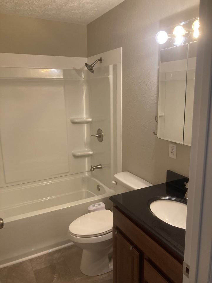 164 Barber Rd #6 - Photo 4 of 10
