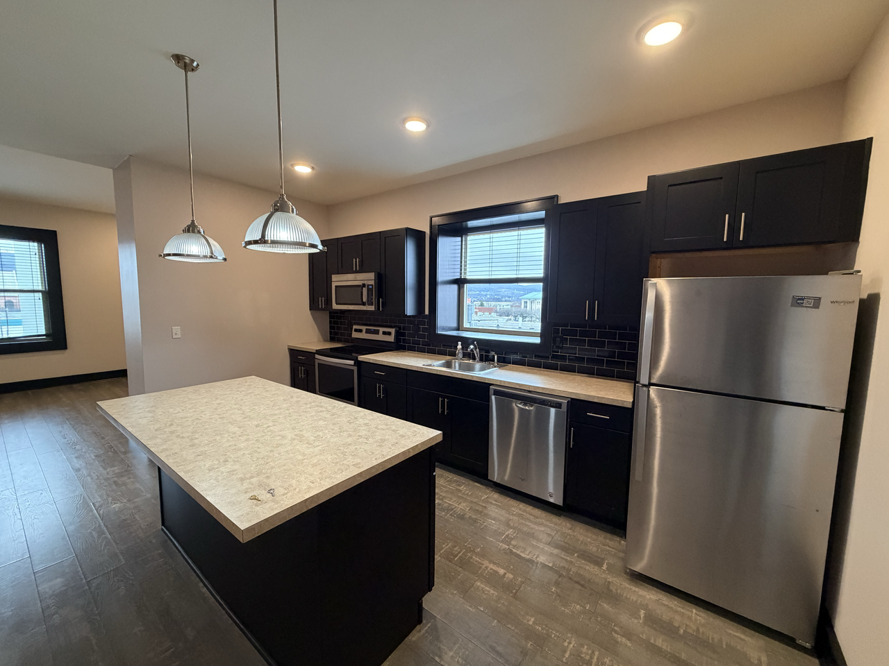 305 Penn Ave #13 - Photo 2 of 12