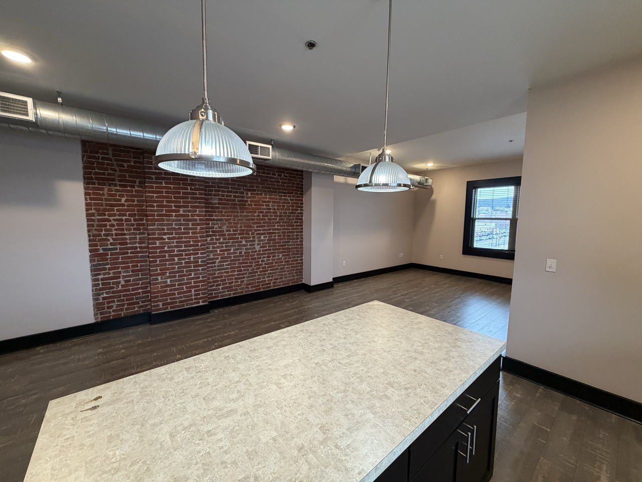 305 Penn Ave #13 - Photo 5 of 12