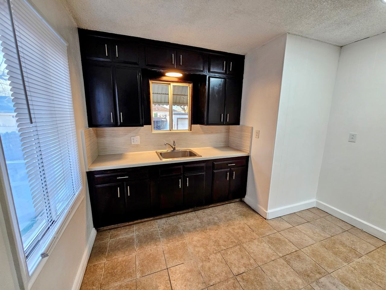 42 E Sunset Ave - Photo 4 of 23