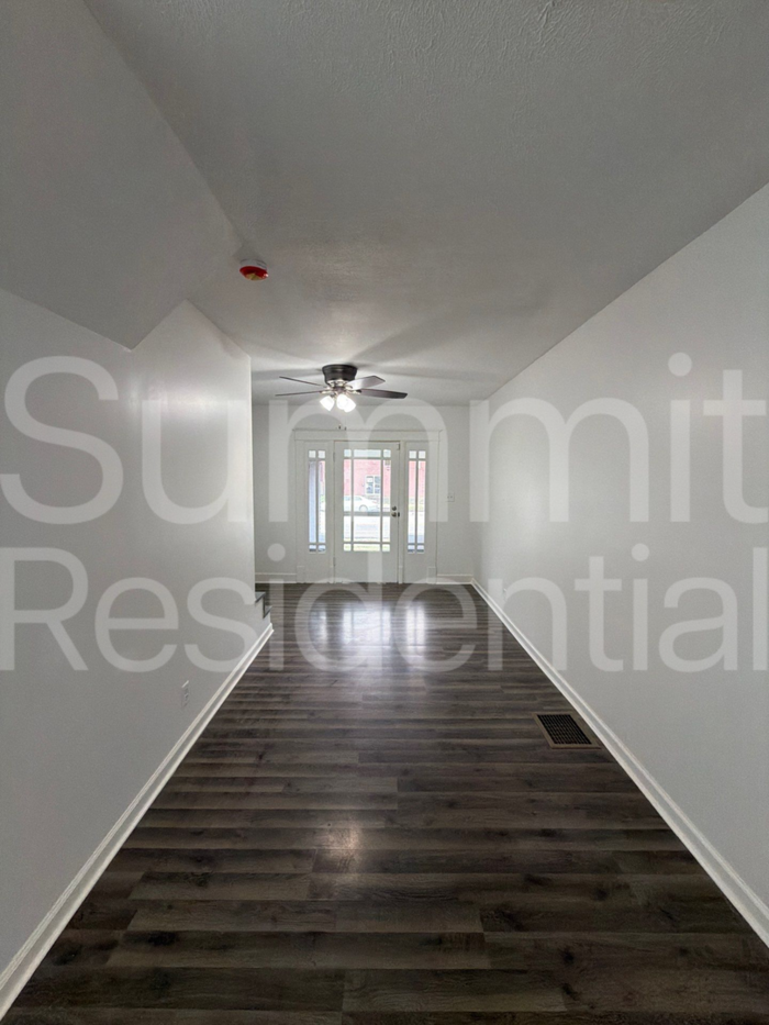 2826 Taylor Blvd - Photo 2 of 15