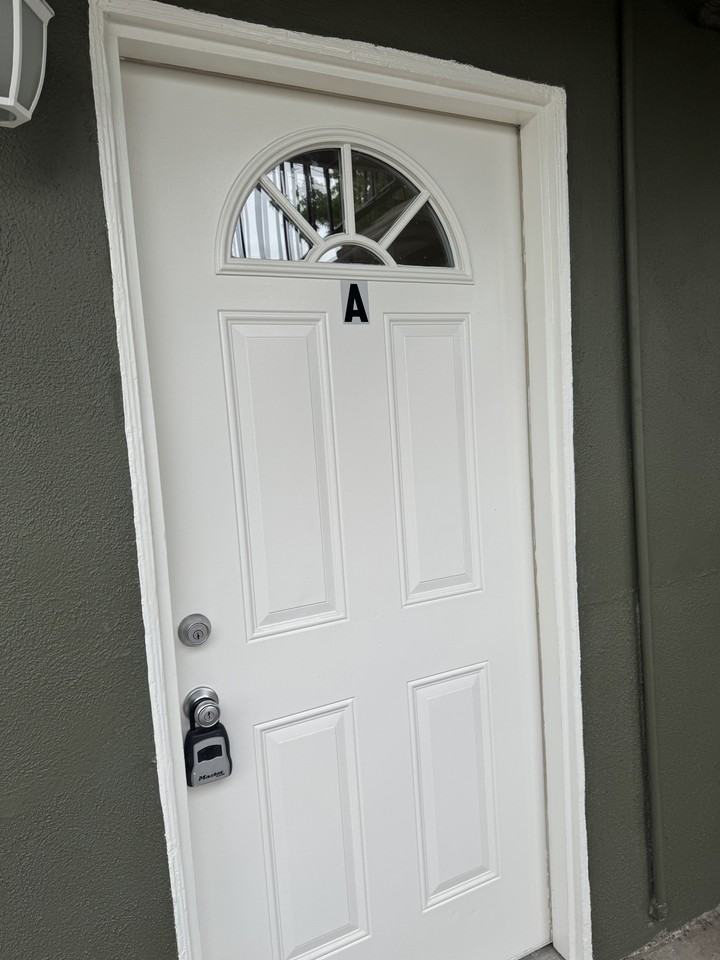 136 E. Bay - A #A - Photo 2 of 11