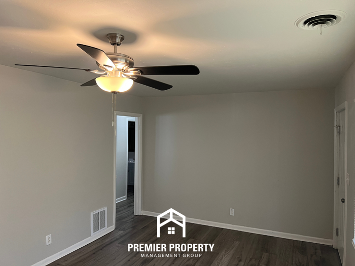 3013 Kirkland Dr Nw - Photo 3 of 26