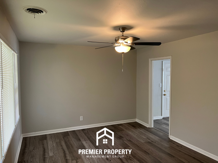 3013 Kirkland Dr Nw - Photo 5 of 26