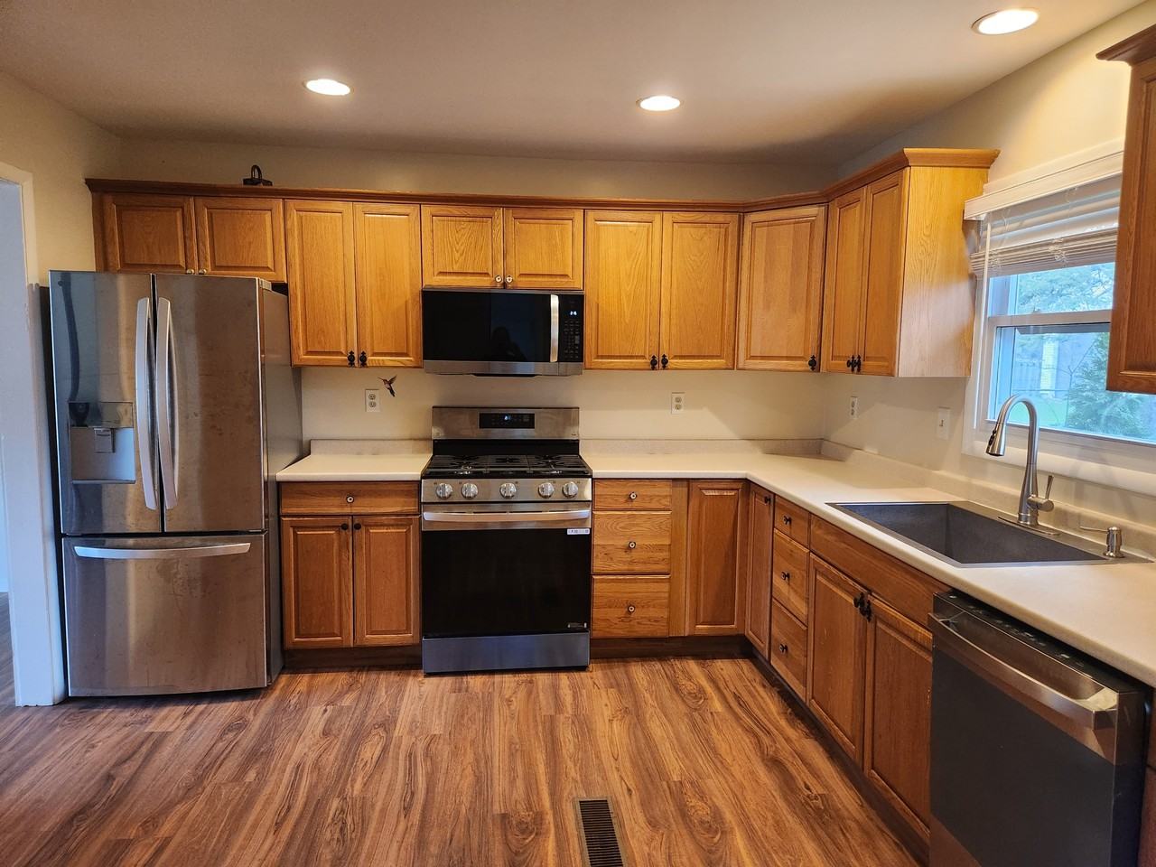 118 Barclay Rd #1 - Photo 6 of 25