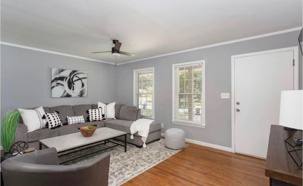 947 Boswell Dr - Photo 5 of 11