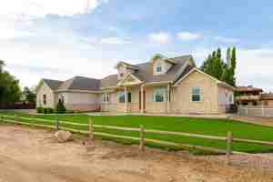 featured image of 2630 New Orchard Ct