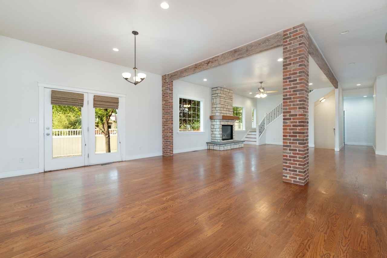 2630 New Orchard Ct - Photo 4 of 11