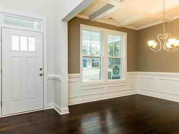 544 Jones Bluff Way - Photo 3 of 11