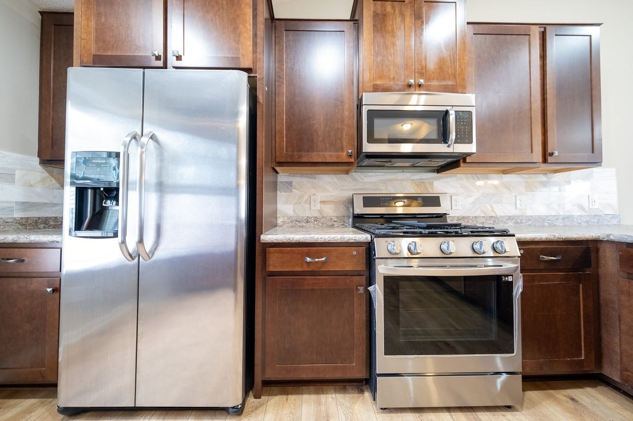 15222 Emory Ave #1 - Photo 6 of 27