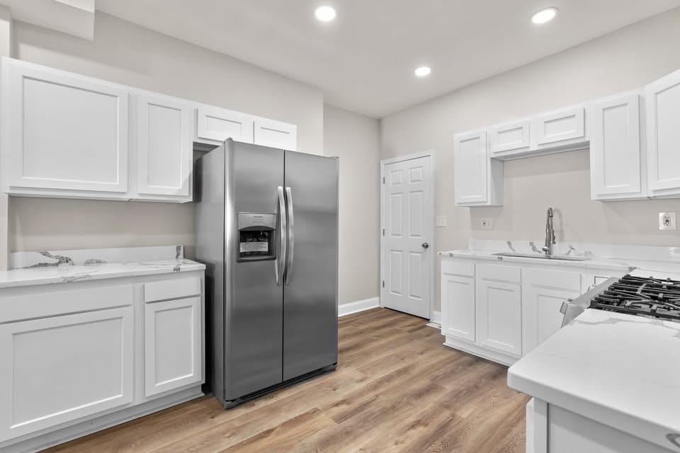 2429 Ashland Ave - Photo 3 of 20