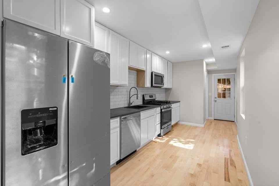 707 S Bethel St - Photo 5 of 11