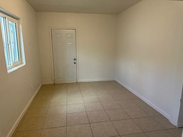 144 W 37th St #1 - Photo 7 of 17