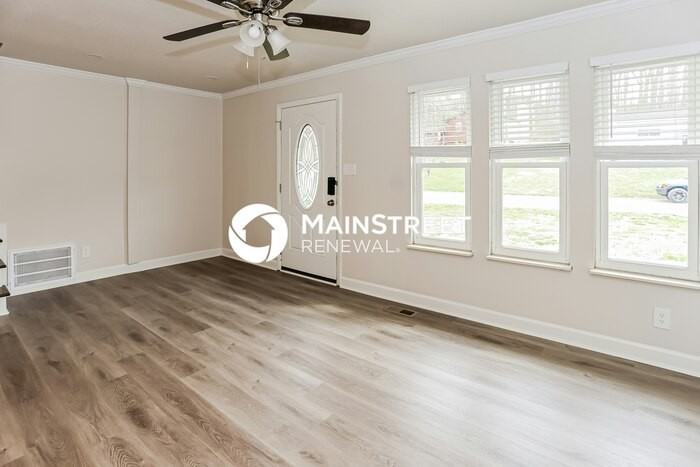 324 Wardley Rd - Photo 2 of 19