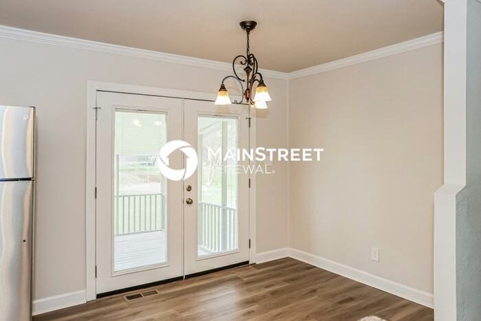 324 Wardley Rd - Photo 4 of 19