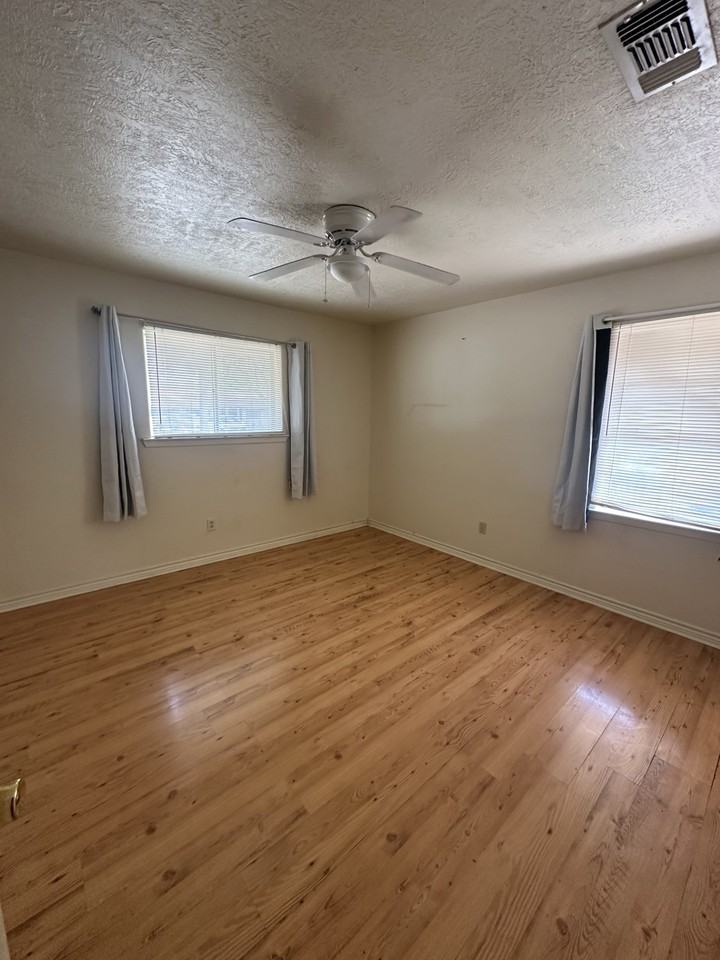 1206 Tom Dee St #1 - Photo 4 of 9