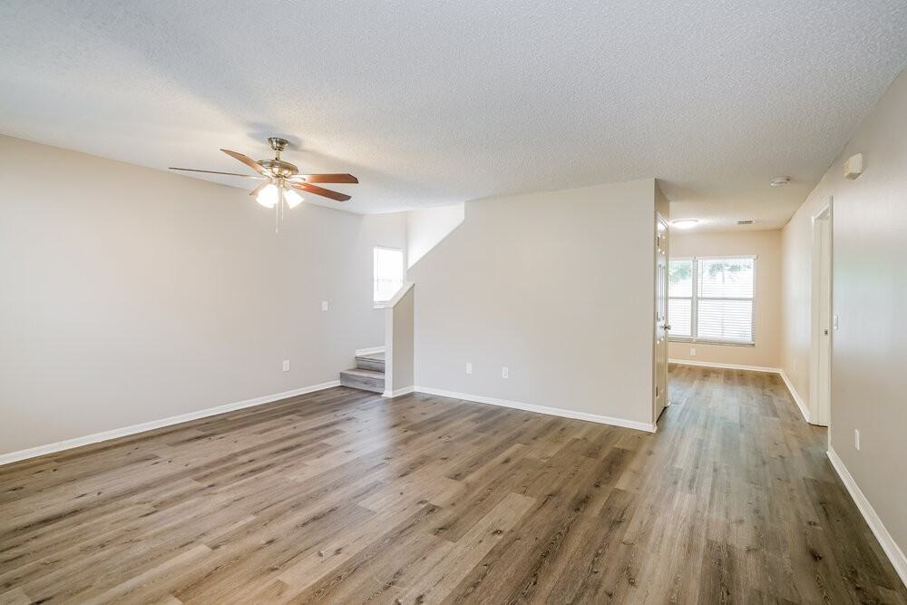 1424 Dew Bloom Rd - Photo 4 of 17