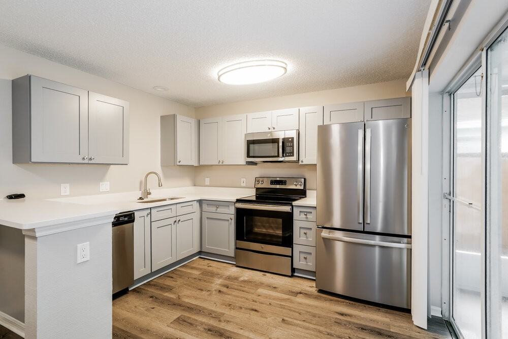 1424 Dew Bloom Rd - Photo 7 of 17