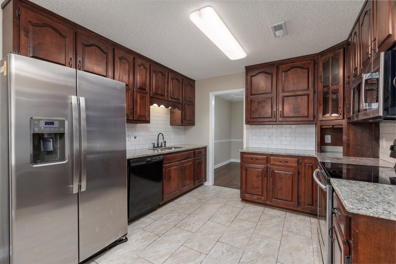 102 Bordeaux Ln #1 - Photo 7 of 29