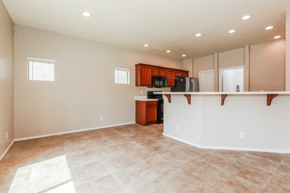 735 W Fruit Tree Ln - Photo 6 of 17