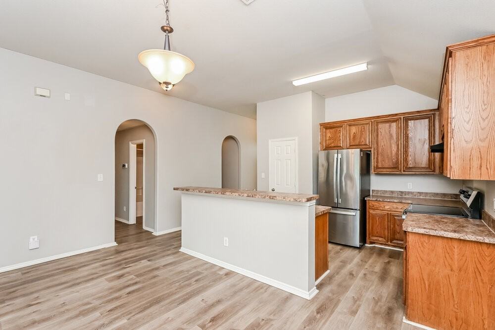 9324 Cynthia Ct - Photo 6 of 16