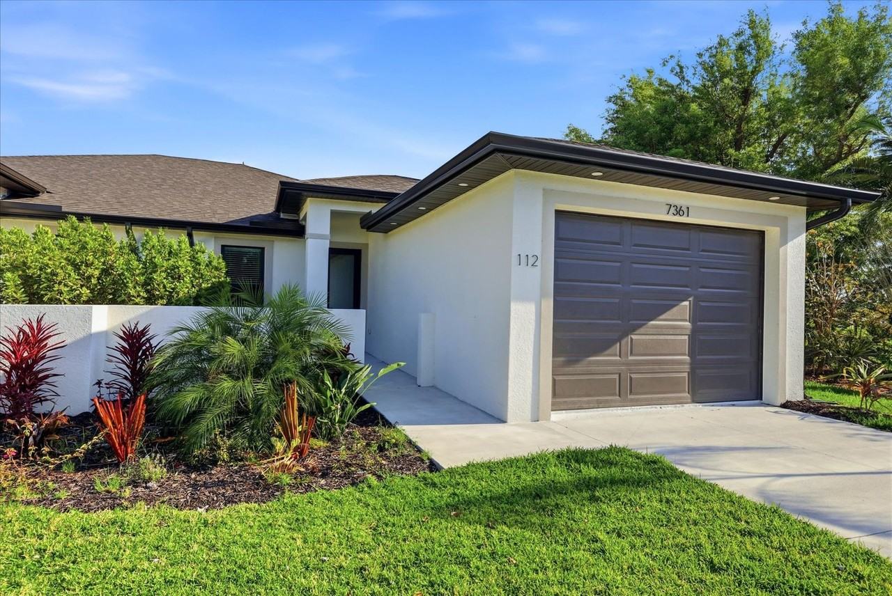 7361 S Plum Tree - Photo 6 of 33