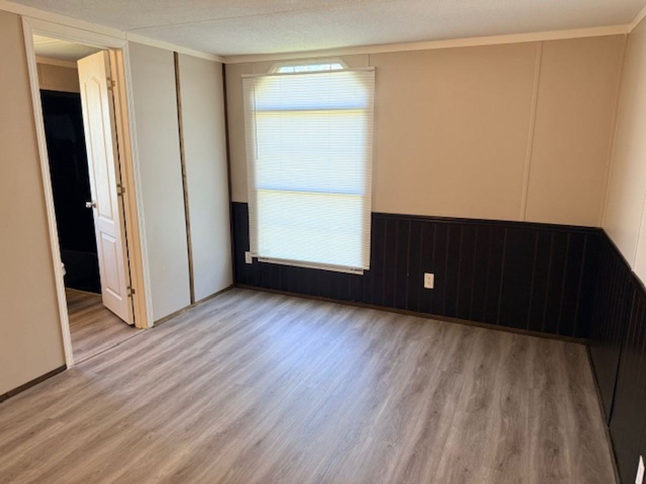 1366 Maple Ln #8 - Photo 6 of 11