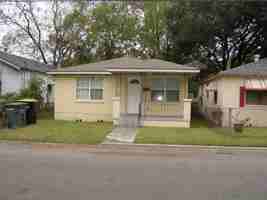 featured image of 25 Norton St #1