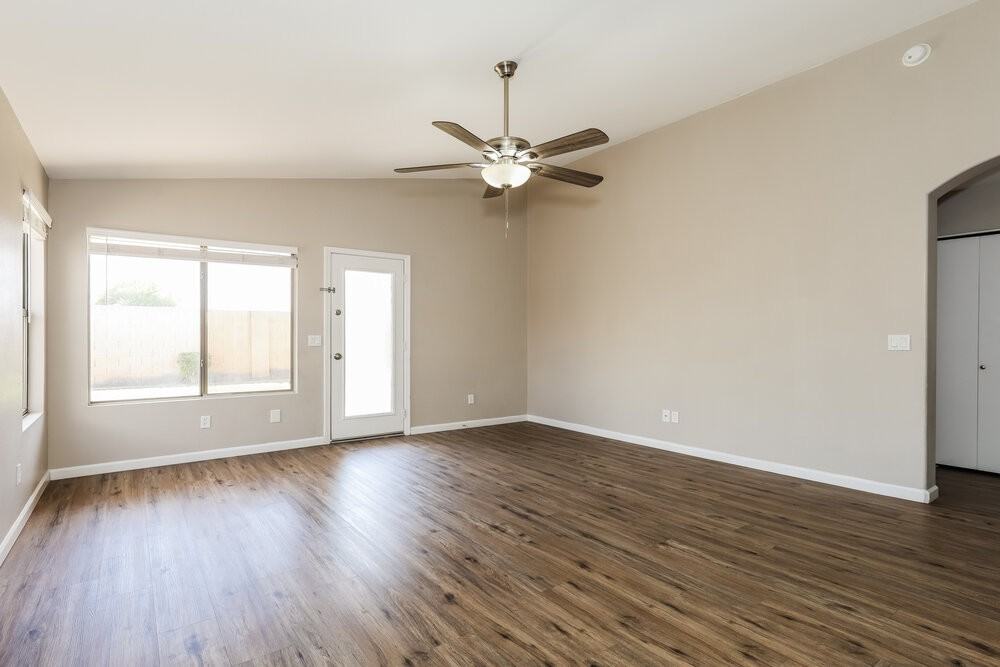 2267 E Arabian Dr - Photo 3 of 16