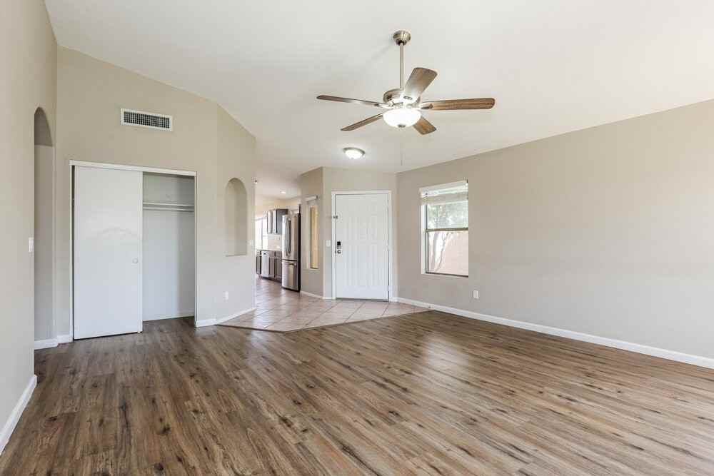 2267 E Arabian Dr - Photo 4 of 16