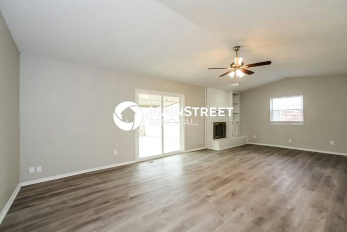 806 Arlington Dr - Photo 4 of 16