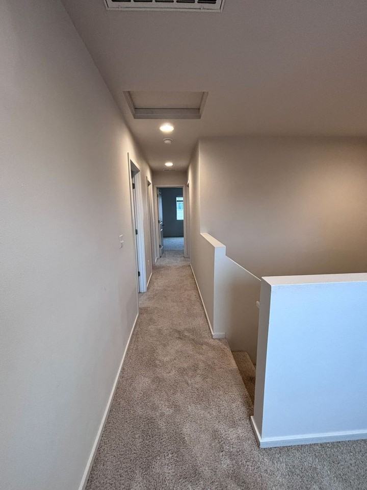 5034 Armstrong Ave Ne - Photo 7 of 17
